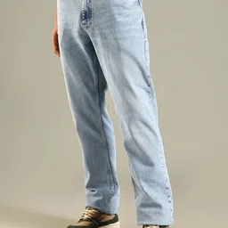 Tommy Hilfiger Men Slim Fit Mid-Rise No Fade Jeans image 2