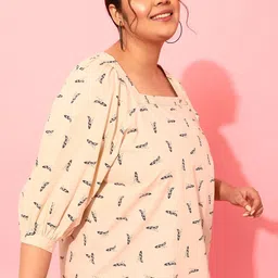 CURVY STREET Plus Size Floral Printed Square Neck Crepe Top image 3