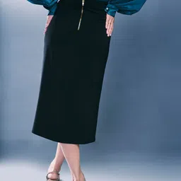 AND Mid-Rise A-line Midi Skirt image 3