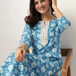 KALINI Women Floral Printed Regular Thread Work Pure Cotton Kurta with Trousers image 5