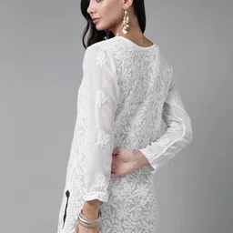 ADA White Ethnic Motifs Embroidered Chikankari Kurti image 4