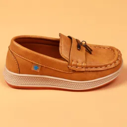 Cute Walk by Babyhug Slip On Solid Coloured Loafers With Applique - Tan image 3