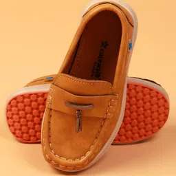 Cute Walk by Babyhug Slip On Solid Coloured Loafers With Applique - Tan image 5