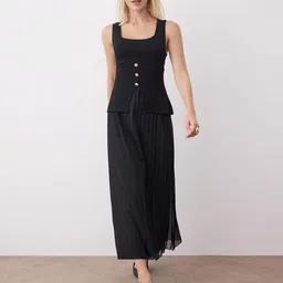 Trendyol Women Solid Square Neck Sleeveless Midi Dress-picture-37