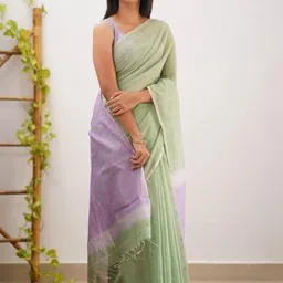 Rujave Woven Design Zari Silk Blend Handloom Kanjeevaram Saree image 4