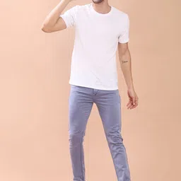 V-Mart Men Solid Slim Fit Mid-Rise Light Fade Clean Look Non Stretchable Jeans image 4