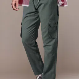 Jb Just BLACK Men Solid Mid-Rise Relaxed Fit Cargos Trousers image 3