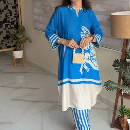 FFI Printed Tunic With Trousers Co-Ords image 2