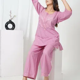 TULSILICIOUS Embroidered Round-Neck Pure Cotton Tunic With Palazzo image 4
