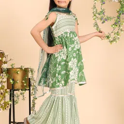 Cutiekins Girls Floral Printed Sleeveless Pleated A-Line Kurta With Sharara & Dupatta image 4