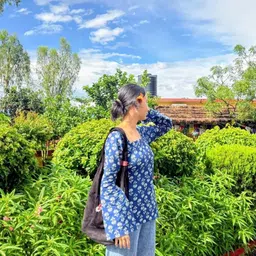 aqua collectionn Women Printed Viscose Rayon Straight Kurta image 3