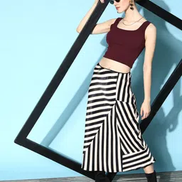 Veni Vidi Vici Maroon Solid Fitted Crop Top-picture-32