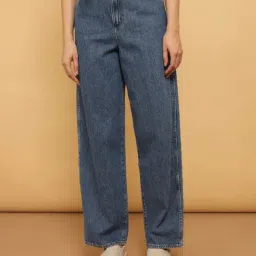 Wrangler Mid Blue Regular Fit High Rise Jeans-image-10