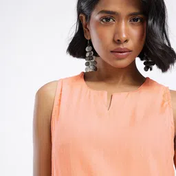 Anouk Rustic Woven Design Striped Straight Sleeveless Kurti image 5