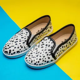 boyz n galz Abstract Printed Casual Shoes - White-image-48