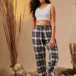 Clovia Women Cotswool Checked Mid-Rise Inner Elastic Lounge Pants image 4