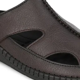 The Roadster Lifestyle Co. Men Fisherman Sandals image 4