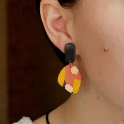 VMA PLAY FASHION Brass-Plated Geometric Drop Earrings image 3