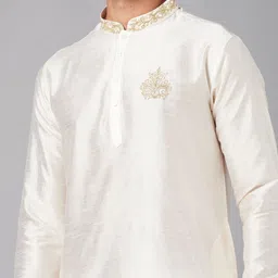 HILO DESIGN Mandarin Collar Thread Work Straight Kurta image 5