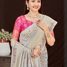 KSALIYA Floral Silk Blend Saree image 3