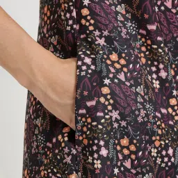 Fablestreet Black Floral Regular Fit Dress image 5