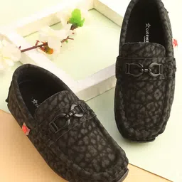Cute Walk by Babyhug  Slip On Loafer Shoes Star Applique-  Black-image-14