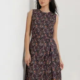 Fablestreet Black Floral Regular Fit Dress image 4