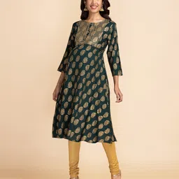 Bella Mama Three Fourth Sleeves All Over Gold Printed Kurta - Green-picture-24
