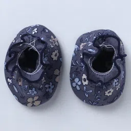 Ben Benny 100% Cotton Knit Booties With Floral Print & Fairy Patch Pack Of 2 - Navy & Pink image 2