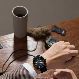 Daniel Hechter Men Gunmetal Sunray Dial & Silicone Straps Analogue Watch image 4