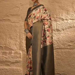 Sangria Women Beige Silk Blend Ethnic Digital Print Party Wear Saree with Matching Blouse image 5