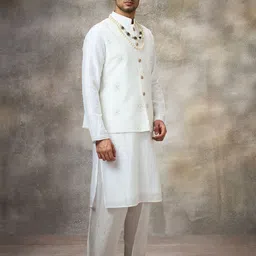 Rivaar By Rocky Star Mandarin Collar Straight Kurta With Pyjamas And Nehru Jacket image 4