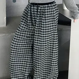 LULU & SKY Girls Checked High-Rise Easy Wash Trousers image 4