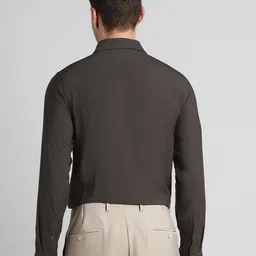 SIMON CARTER LONDON Spread Collar Long Sleeves Slim Fit Casual Shirt image 3