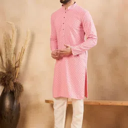 SWAGGINDIA Men Ethnic Motifs Embroidered Sequinned Kurta image 2
