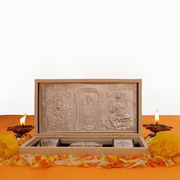 INTERNATIONAL GIFT Silver-Toned Religious Idol Showpiece With Charan Paduka-picture-36