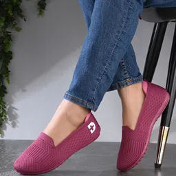 DOCTOR HEALTH SUPER SOFT Women Textured High-Top Slip-On Sneakers image 3