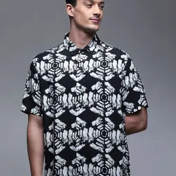 Paper Cut Oversized Printed Spread Collar Casual Shirt image 4