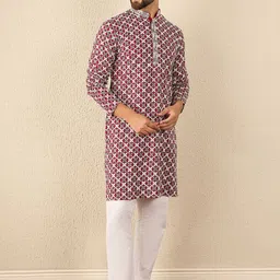 House of Pataudi Men Geometric Embroidered Thread Work Straight Kurtas image 2
