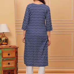 SHOBHIT Women Ethnic Motifs Printed Regular Kurta with Trousers image 2