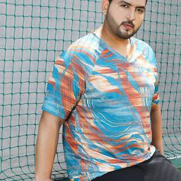 Instafab Plus Men Abstract Printed V-Neck Activewear T-shirt-picture-19