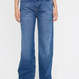 Trendyol Women Cotton Regular Fit Mid-Rise Light Fade Jeans-picture-2