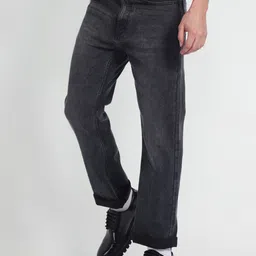 Flying Machine Men Straight Fit Light Fade Clean Look Stretchable Jeans image 3