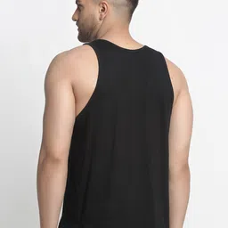 Friskers Men Pack Of 2 Printed Pure Cotton Innerwear Gym Vests image 4