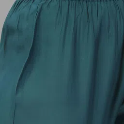 Berrylicious Women Teal Printed Chanderi Cotton Kurta with Trousers & Dupatta image 3