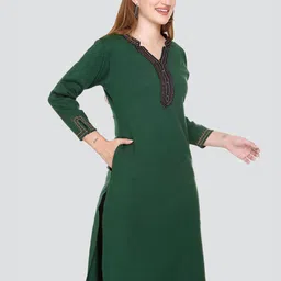 Elthia Striped Yoke Design Acrylic Straight Kurta image 4