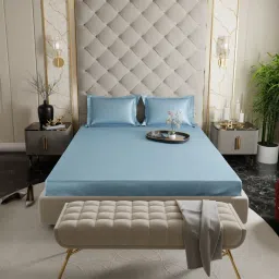 Stoa Paris Blue Satin Fitted Sheet with 2 Pillow Covers image 3
