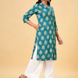 RANGMANCH BY PANTALOONS Ethnic Motifs Printed Band Collar Kurta image 2