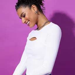 Tokyo Talkies Round Neck Fitted Crop Top image 3