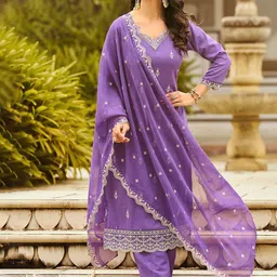 MOKOSH Floral Embroidered V-Neck Straight Kurta With Trousers & Dupatta image 2